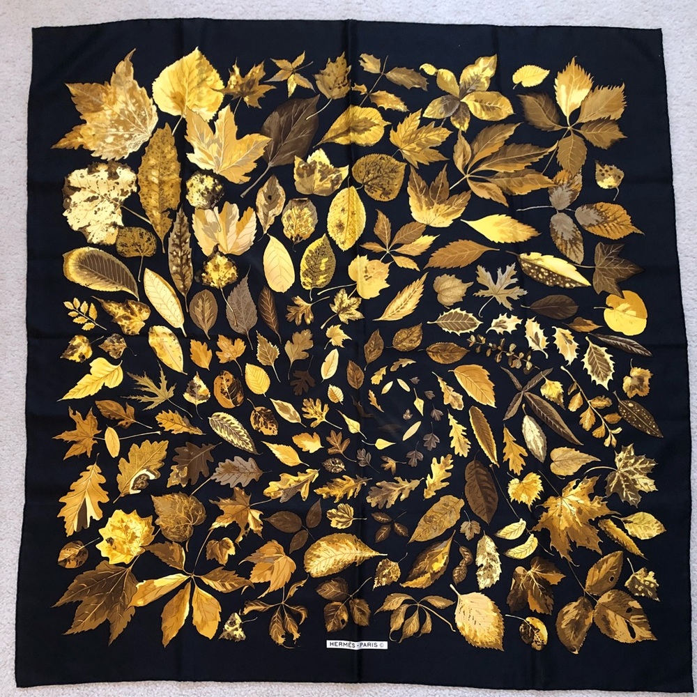 Hermès Authentic Silk Scarf with Box